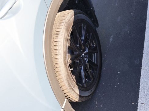 Used 2023 MAZDA CX-5 Carbon Edition image 12