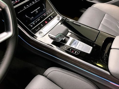 Used 2025 Audi A8 L 3.0T image 16