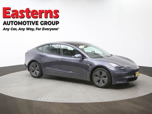 Used 2021 Tesla Model 3 Standard Range Plus image 47