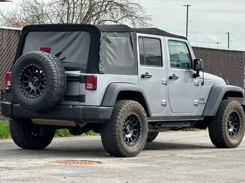 Used 2018 Jeep Wrangler Unlimited Sport S image 4