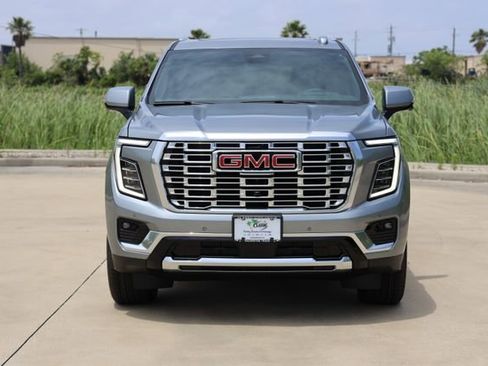 New 2026 GMC Yukon XL Denali w/ Denali Reserve Package RWD image 2