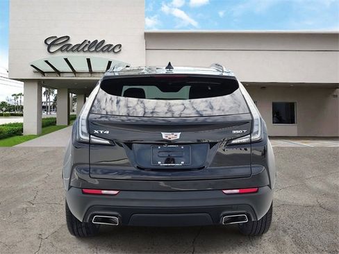 Used 2023 Cadillac XT4 Sport image 4