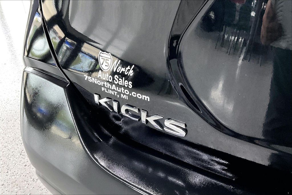 Used 2019 Nissan Kicks S FWD image 23