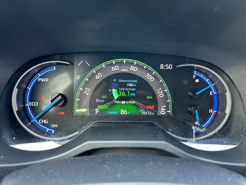 Used 2025 Toyota RAV4 LE AWD/4WD image 23