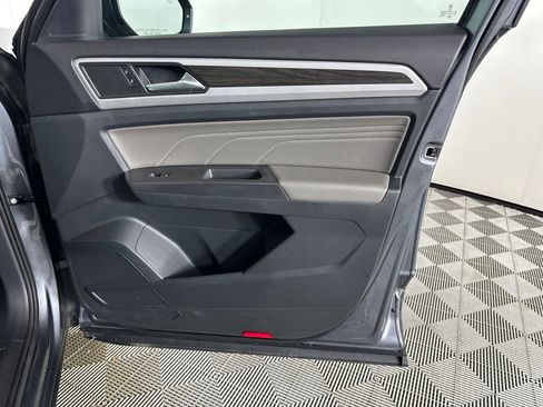Used 2023 Volkswagen Atlas SE w/ Panoramic Sunroof Package FWD image 33