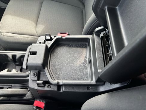 Used 2023 Jeep Wrangler Unlimited Sport image 28