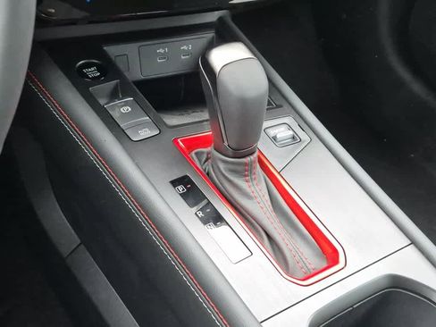 New 2026 Nissan Kicks SR image 12