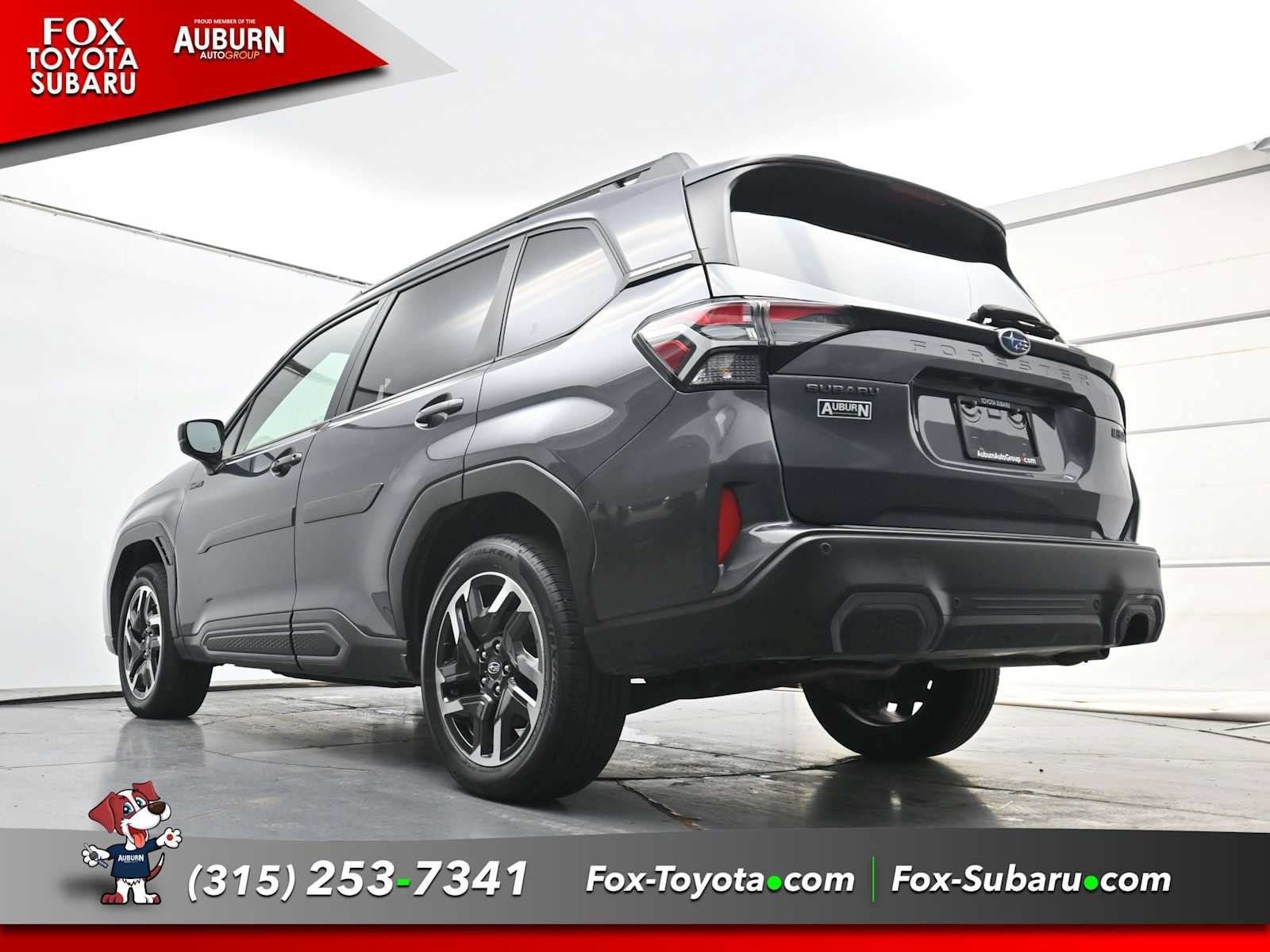 Used 2025 Subaru Forester Limited AWD/4WD image 19