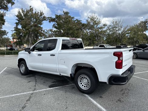 Used 2025 Chevrolet Silverado 1500 W/T image 5
