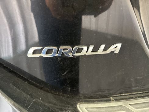 Used 2016 Toyota Corolla LE image 10