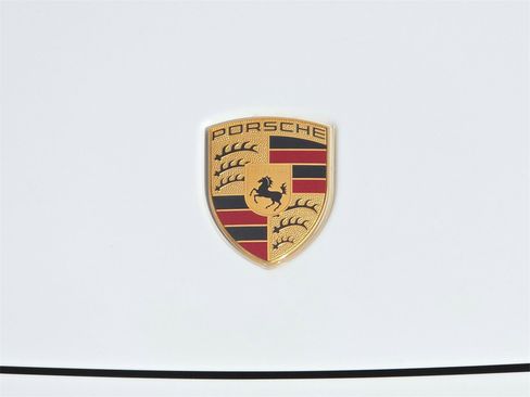 Used 2022 Porsche Panamera 4 image 27