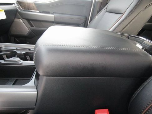 New 2026 Ford F350 Lariat w/ Lariat Ultimate Package image 32