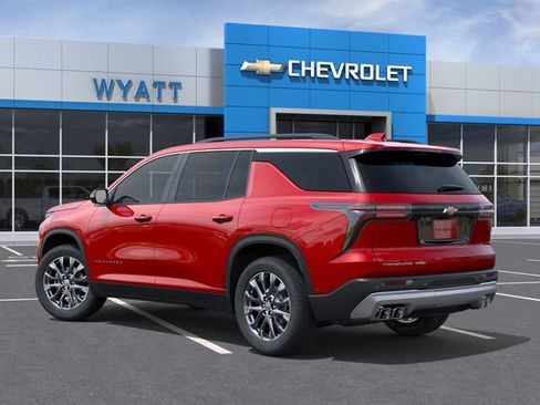 New 2026 Chevrolet Traverse LT w/ Sun and Wheel Package AWD/4WD image 3
