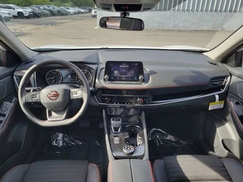 New 2026 Nissan Rogue SV AWD/4WD image 22