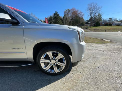 Used 2017 GMC Yukon Denali w/ Open Road Package image 12