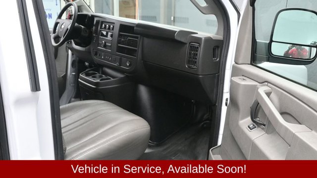 Used 2024 Chevrolet Express 3500 LS RWD image 16