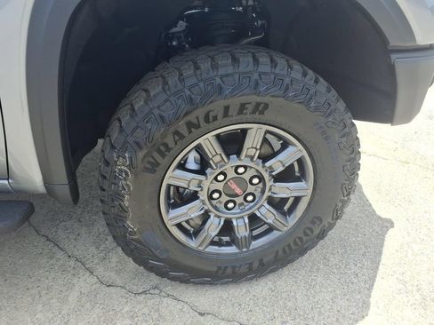 New 2026 GMC Sierra 1500 AT4X AWD/4WD image 9