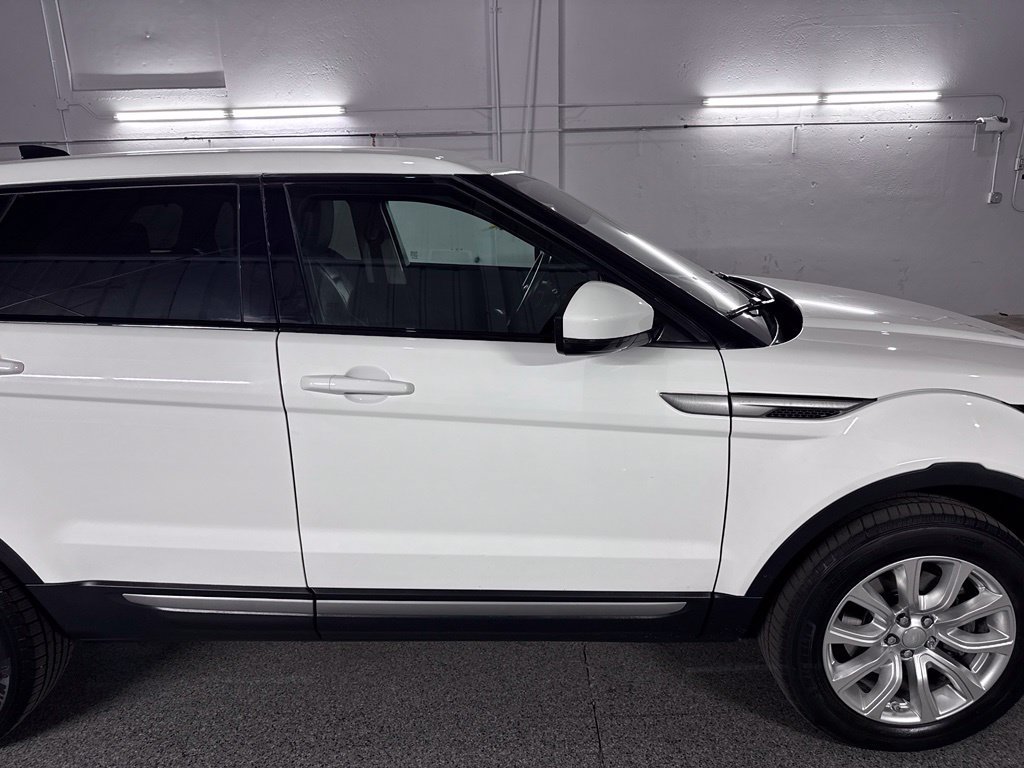 Used 2019 Land Rover Range Rover Evoque AWD/4WD image 6