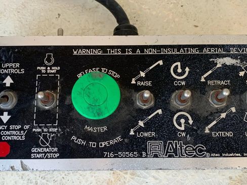 Used 2013 Ford F450 XL w/ Snow Plow Prep Pkg image 42