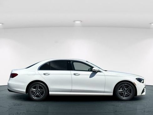Certified 2022 Mercedes-Benz E 350 4MATIC Sedan image 8