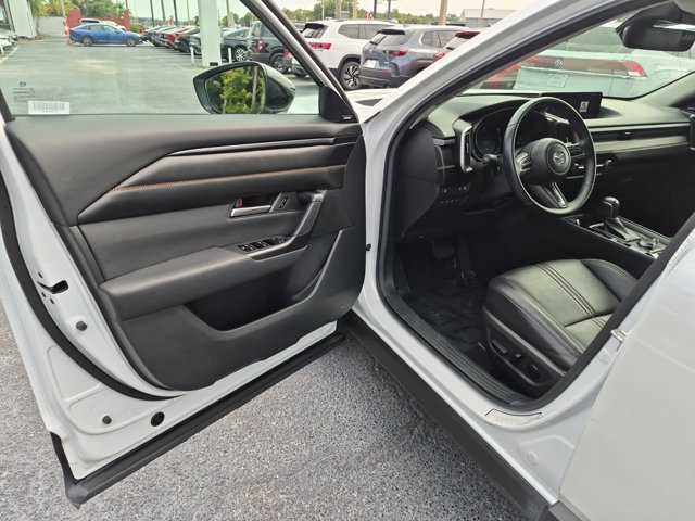 Used 2025 MAZDA CX-50 AWD 2.5 Hybrid w/ Premium Pkg image 9