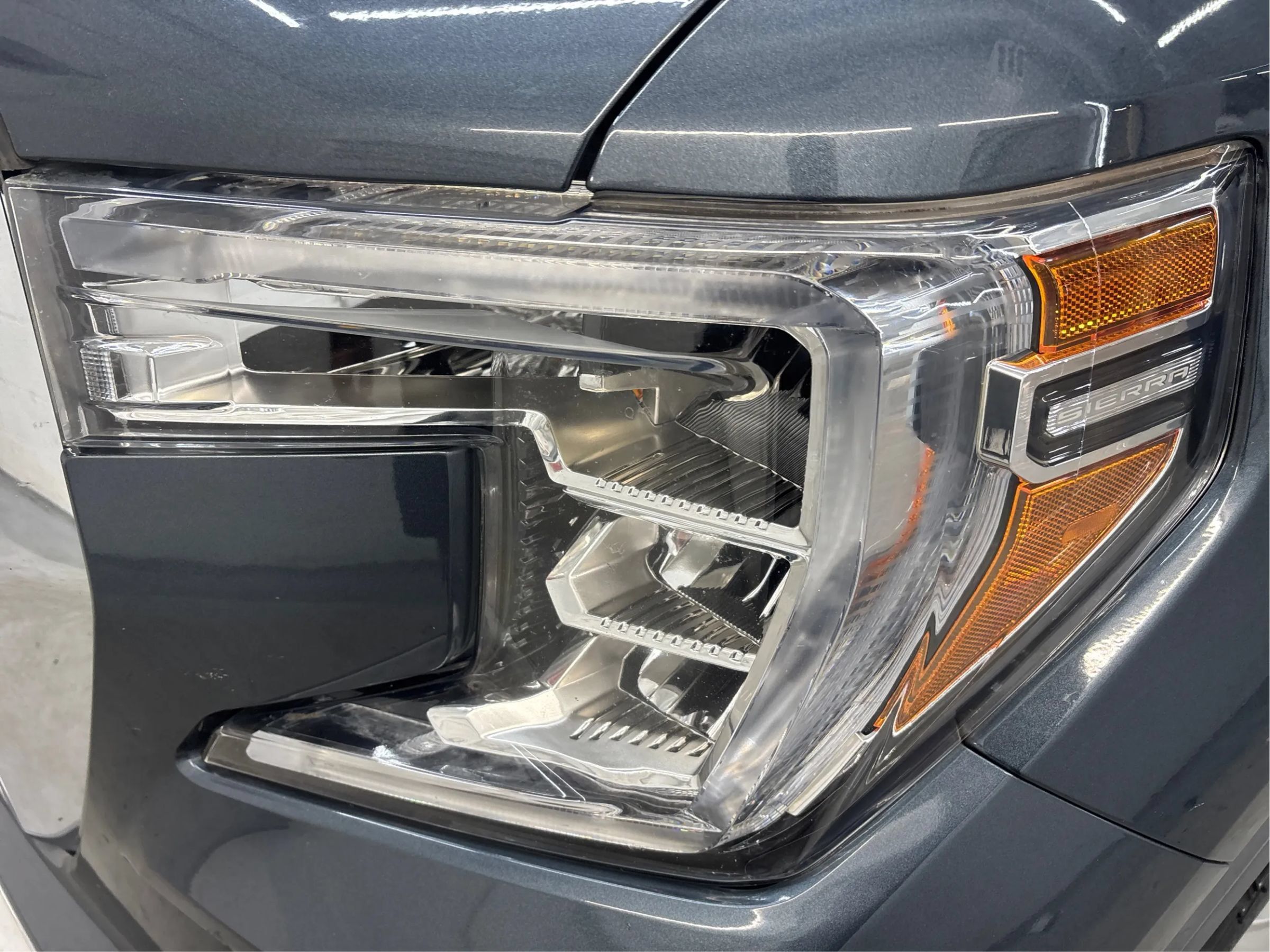 Used 2019 GMC Sierra 1500 SLE AWD/4WD image 29