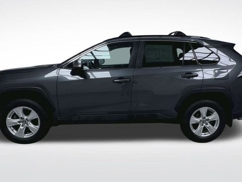Used 2021 Toyota RAV4 XLE image 5