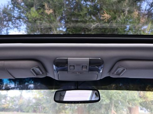 Used 2010 Subaru Legacy 2.5GT Limited image 28