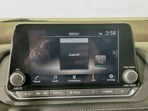 Used 2023 Nissan Rogue SV FWD image 21