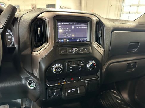 Used 2024 Chevrolet Silverado 1500 W/T w/ Trailering Package image 23