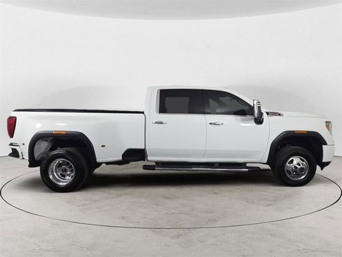Used 2022 GMC Sierra 3500 Denali w/ Denali Ultimate Package image 6