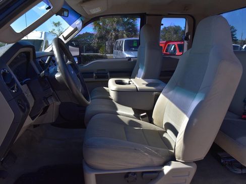 Used 2008 Ford F250 FX4 image 10