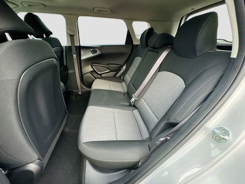 Used 2021 Kia Soul EX image 31