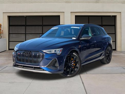 Used 2022 Audi e-tron S Premium Plus AWD/4WD image 3