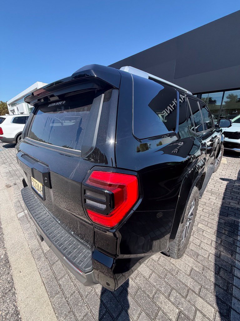 Used 2025 Toyota 4Runner Limited AWD/4WD image 8