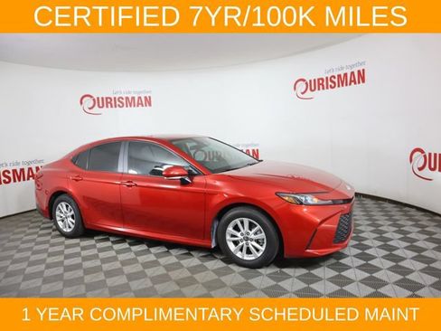 Used 2025 Toyota Camry LE FWD image 11