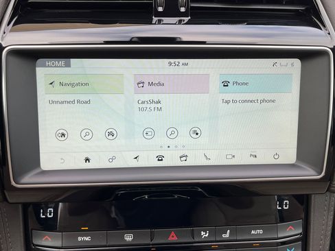 Used 2020 Jaguar F-PACE Prestige image 24