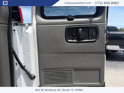 Used 2018 Chevrolet Express 3500 LT w/ LT Preferred Equipment Group RWD image 46