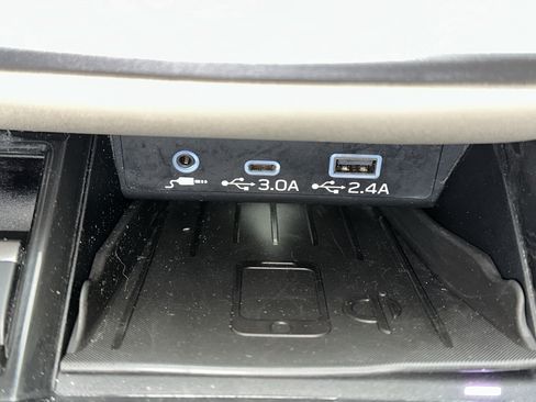 Used 2024 Subaru Legacy Limited AWD/4WD image 40