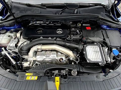 Used 2025 Mercedes-Benz GLA 250 4MATIC image 32