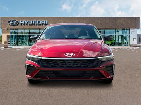New 2025 Hyundai Elantra Sport FWD image 12