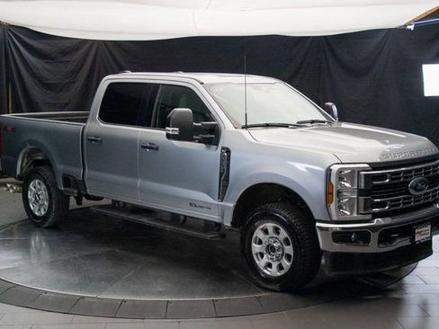 Used 2024 Ford F250 XLT image 2