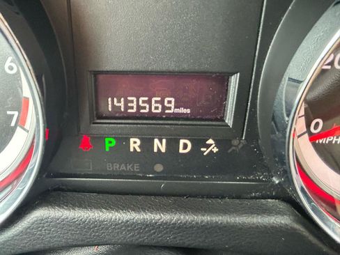 Used 2016 Dodge Grand Caravan SXT FWD image 20