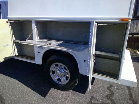 Used 2014 RAM 2500 Tradesman image 9