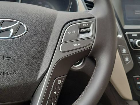 Used 2017 Hyundai Santa Fe Sport FWD image 20