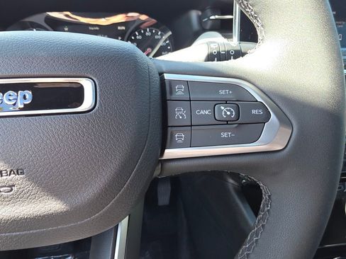 New 2026 Jeep Compass Limited image 17