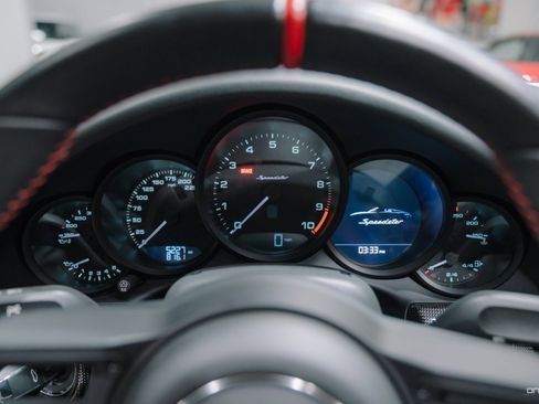 Used 2019 Porsche 911 Speedster RWD image 42