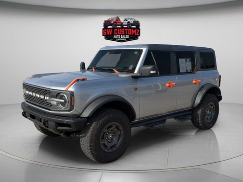 Used 2024 Ford Bronco Badlands AWD/4WD image 3