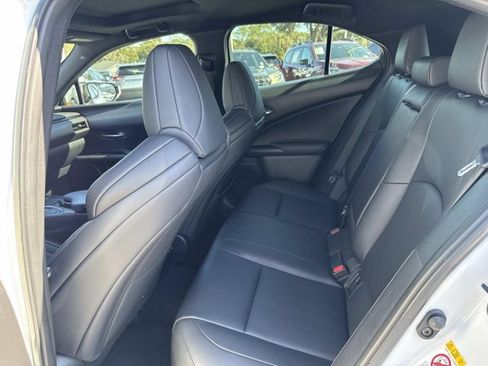 Used 2019 Lexus UX 200 F Sport image 14