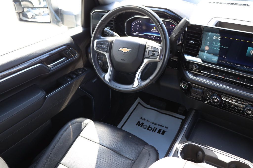 Used 2024 Chevrolet Silverado 3500 LTZ w/ LTZ Convenience Package AWD/4WD image 20
